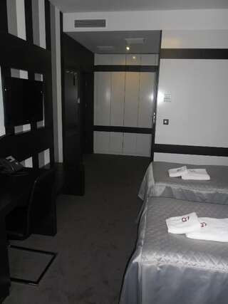 Отель Hotel Grafit Кельце Двухместный номер с 1 кроватью или 2 отдельными кроватями-33